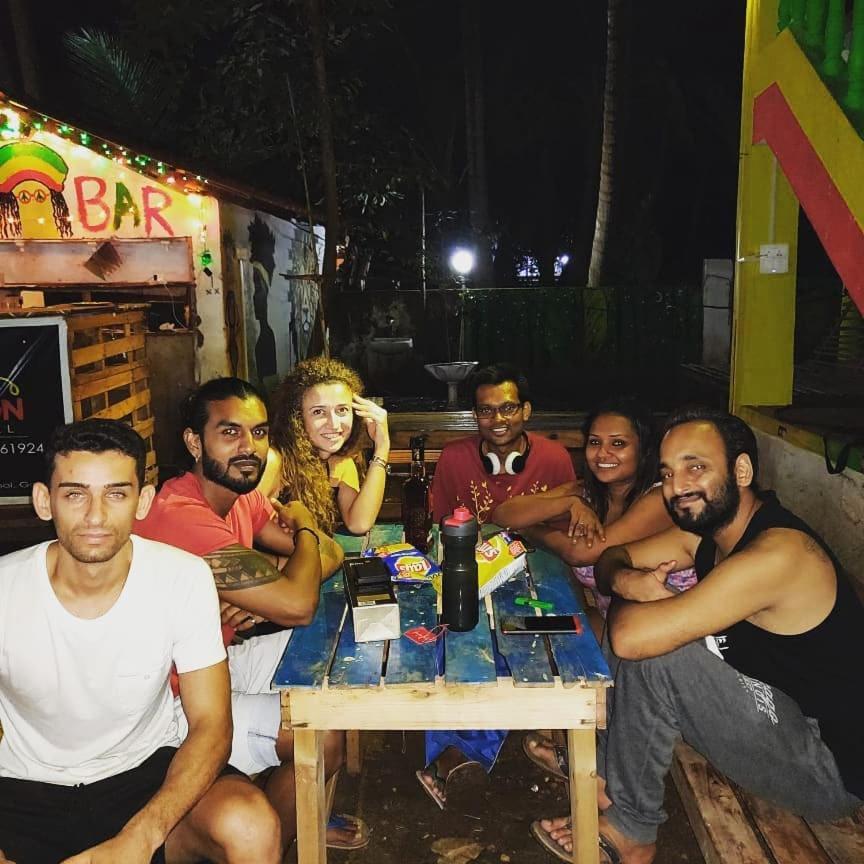 Rasta Mansion Beach Hostel And Rooms Arambol Ngoại thất bức ảnh