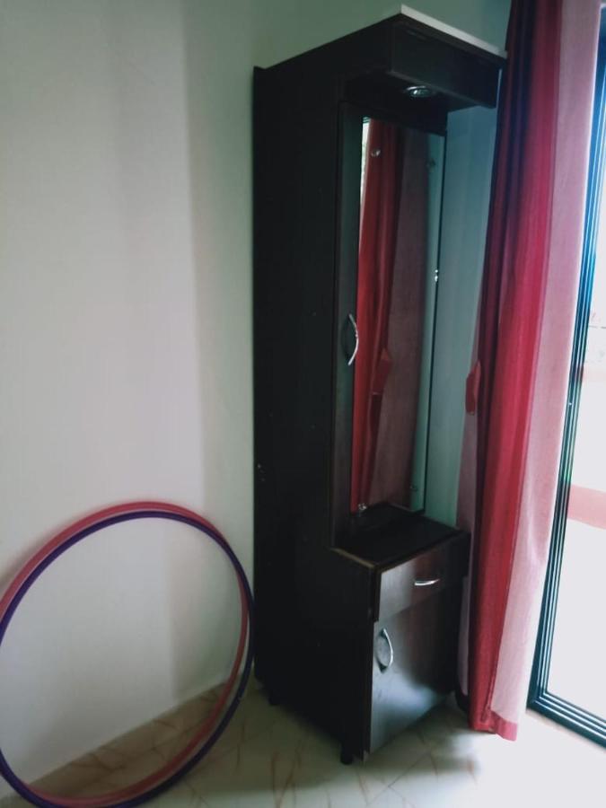 Rasta Mansion Beach Hostel And Rooms Arambol Ngoại thất bức ảnh