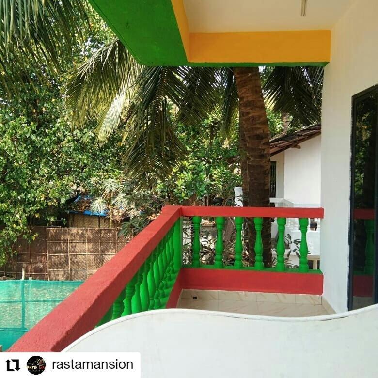 Rasta Mansion Beach Hostel And Rooms Arambol Ngoại thất bức ảnh