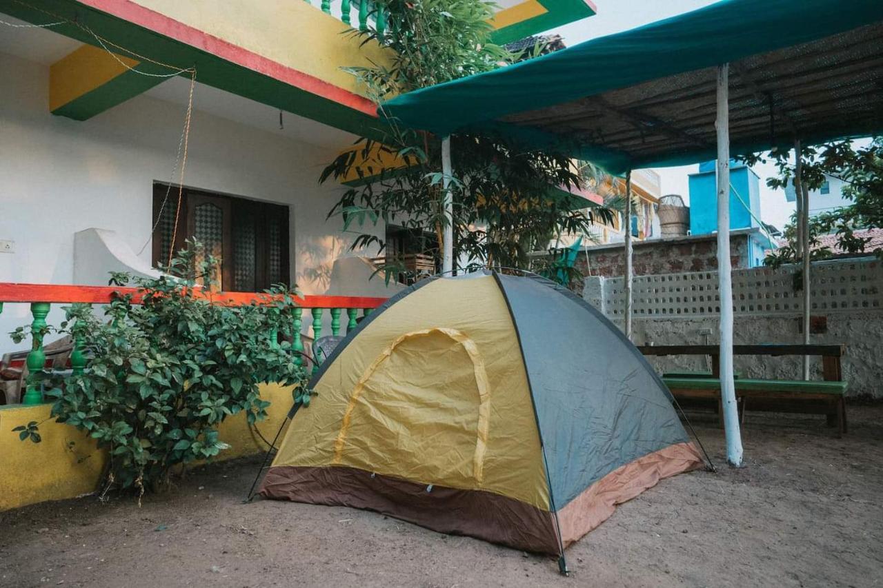 Rasta Mansion Beach Hostel And Rooms Arambol Ngoại thất bức ảnh