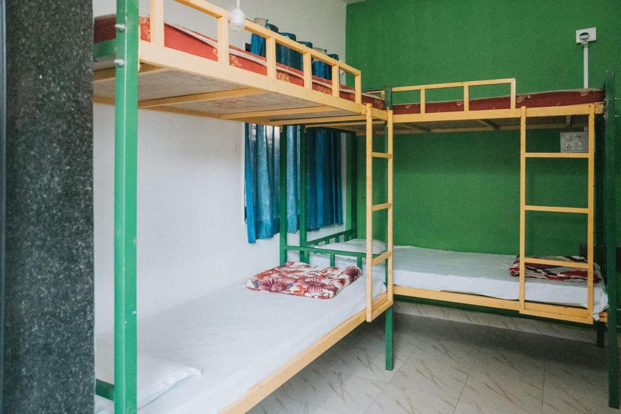 Rasta Mansion Beach Hostel And Rooms Arambol Ngoại thất bức ảnh